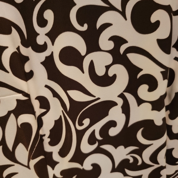 AGB Floral Dress Petite, size 6P, chocolate and white color. - Picture 2 of 5